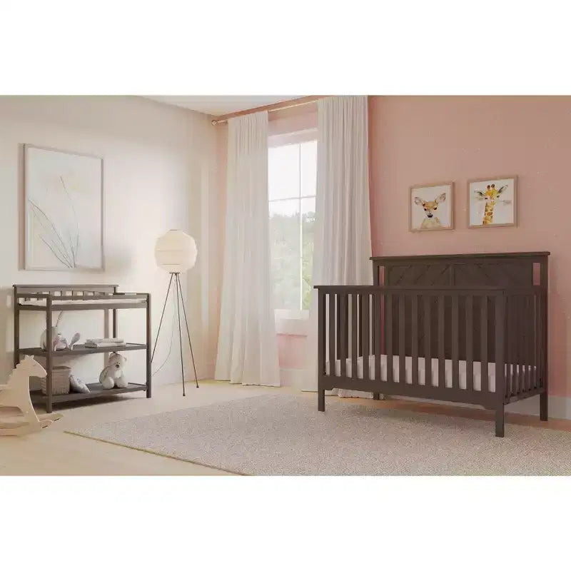 Lit de bébé convertible 4-en-1, 3 positions de matelas, Fini sécuritaire pour bébé
