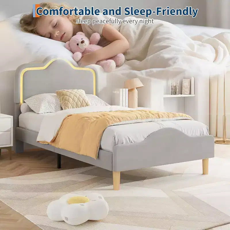 Lit plateforme princesse rembourré en velours avec tête et pied de lit encadrés